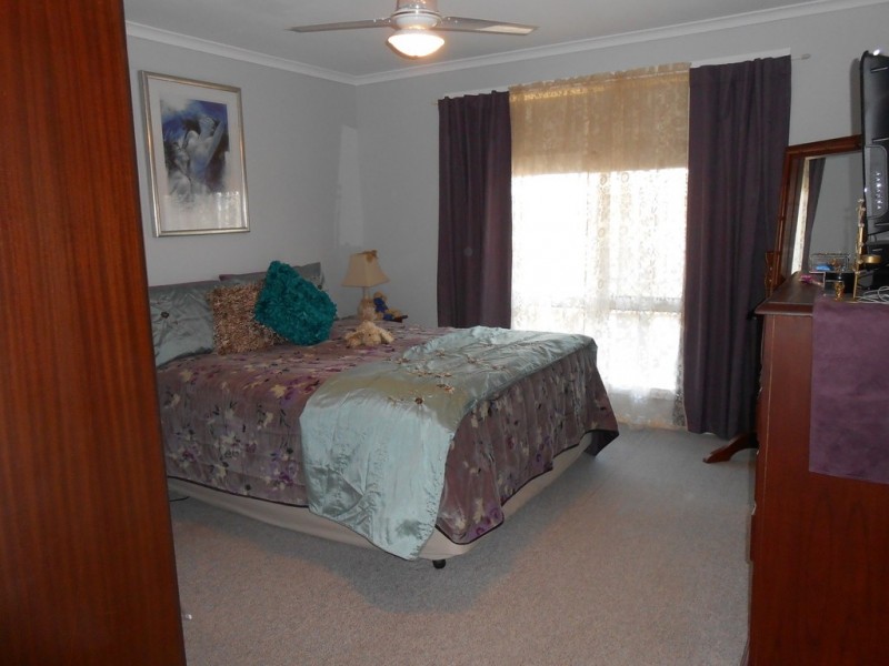 209 Point Leander Drive, Port Denison WA 6525