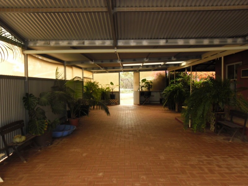 15 Richards Street, Latham WA 6616