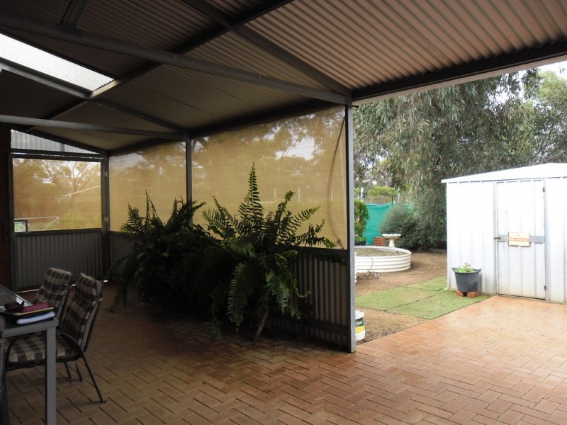 15 Richards Street, Latham WA 6616