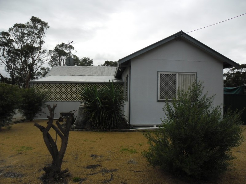 41 Mayrhofer Street, Three Springs WA 6519