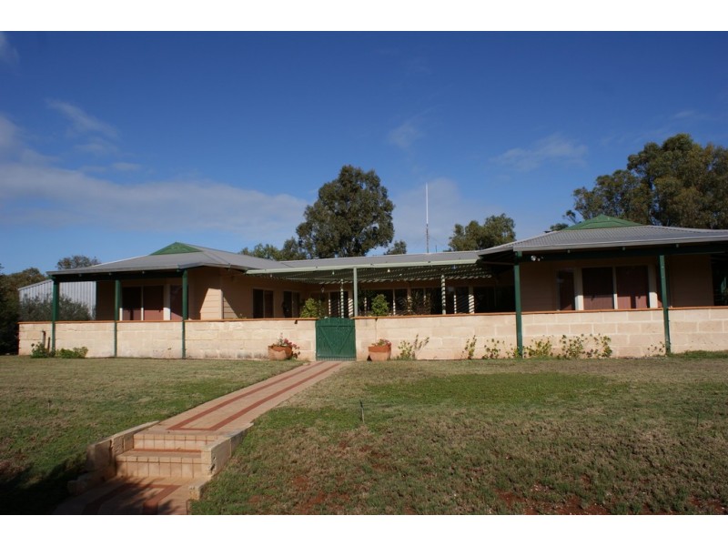 170 Padbury Road, Bookara WA 6525