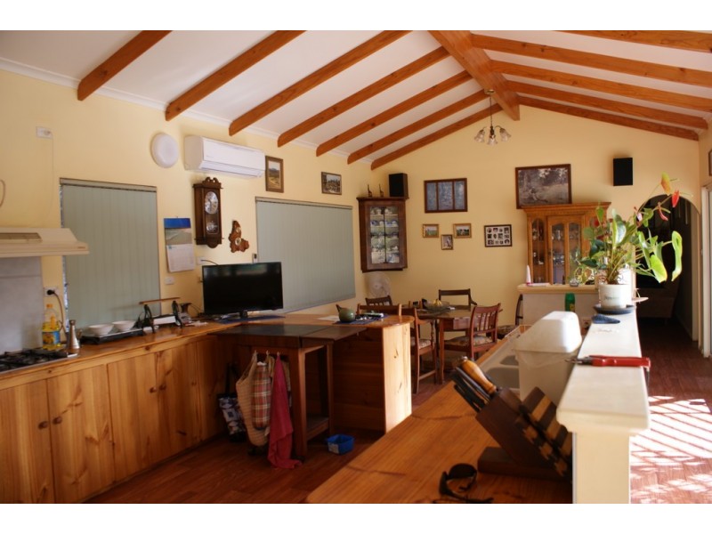 170 Padbury Road, Bookara WA 6525