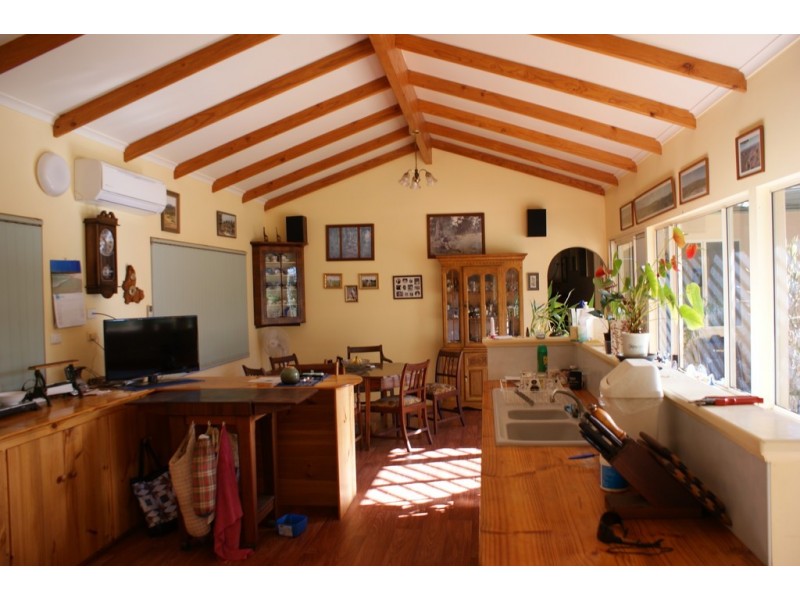 170 Padbury Road, Bookara WA 6525