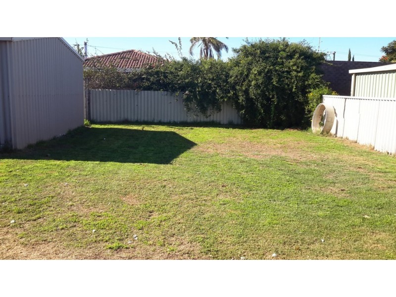 26 Dodd Street, Dongara WA 6525