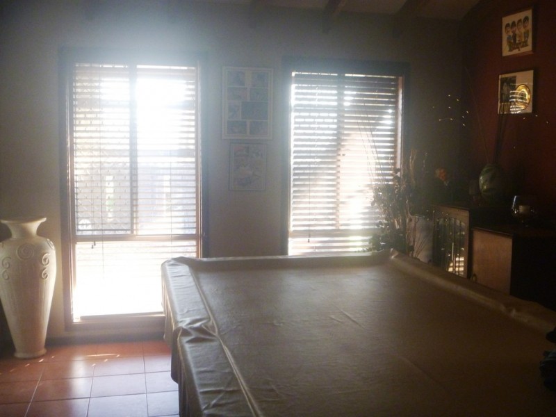 26 Dodd Street, Dongara WA 6525