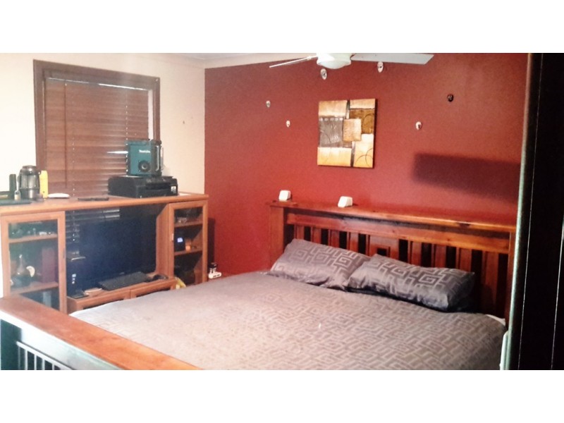 26 Dodd Street, Dongara WA 6525