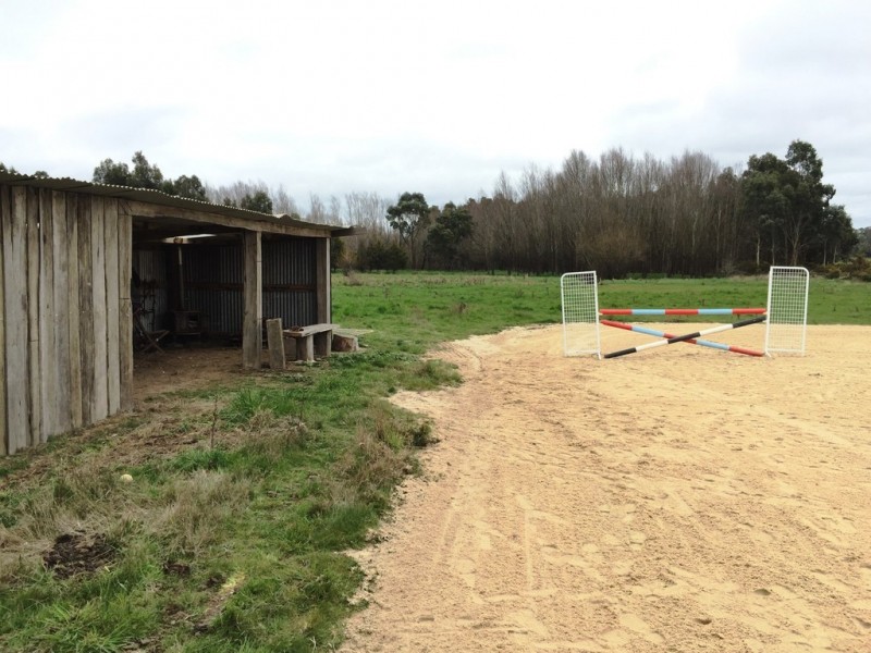 ‘The Barn’ Ebden Street, Carlsruhe VIC 3442
