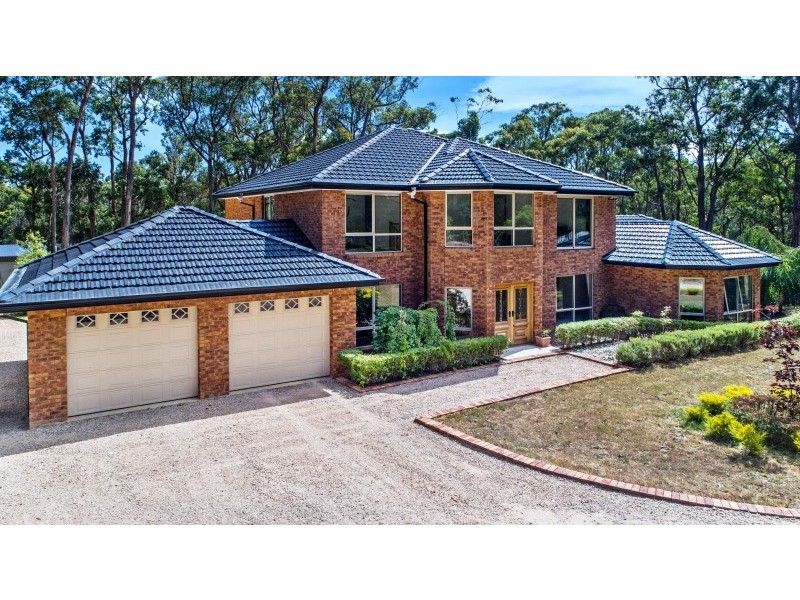 69 Greig Court, Woodend VIC 3442