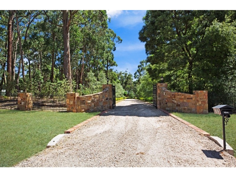 69 Greig Court, Woodend VIC 3442