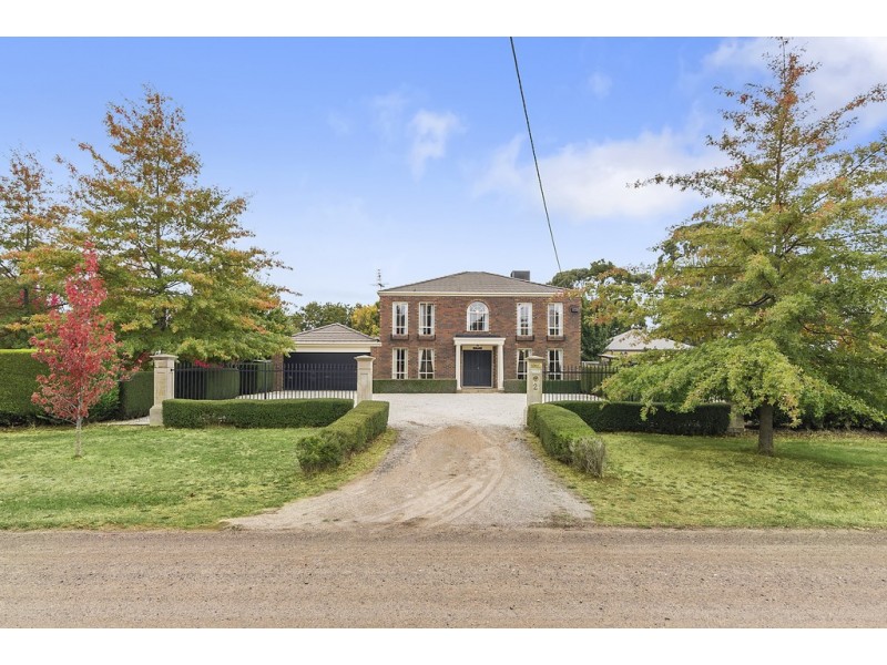 2 Christian Street, Woodend VIC 3442