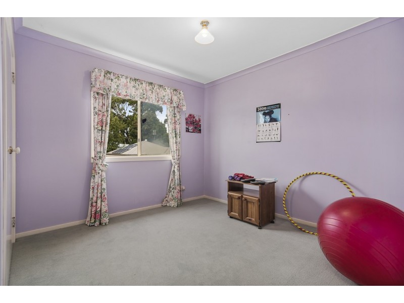 2 Christian Street, Woodend VIC 3442