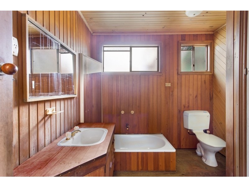 2 GOVERNMENT ROAD, Rochford VIC 3442