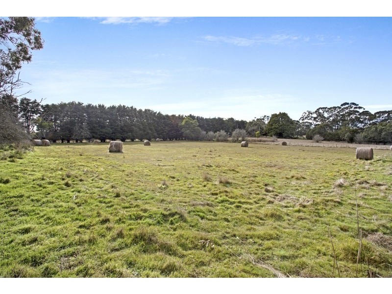 2 GOVERNMENT ROAD, Rochford VIC 3442