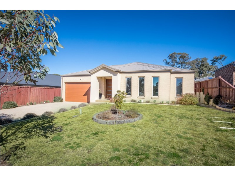 3 Heffernan Court, Woodend VIC 3442