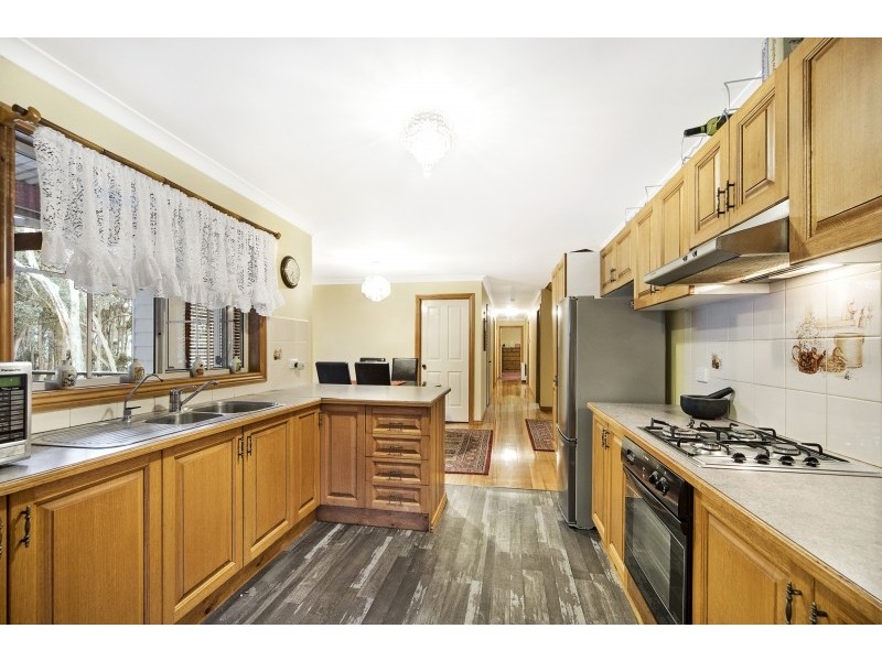 1058 Black Forest Drive, Woodend VIC 3442