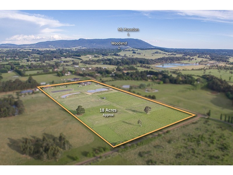 102 Donovans Road, Woodend VIC 3442