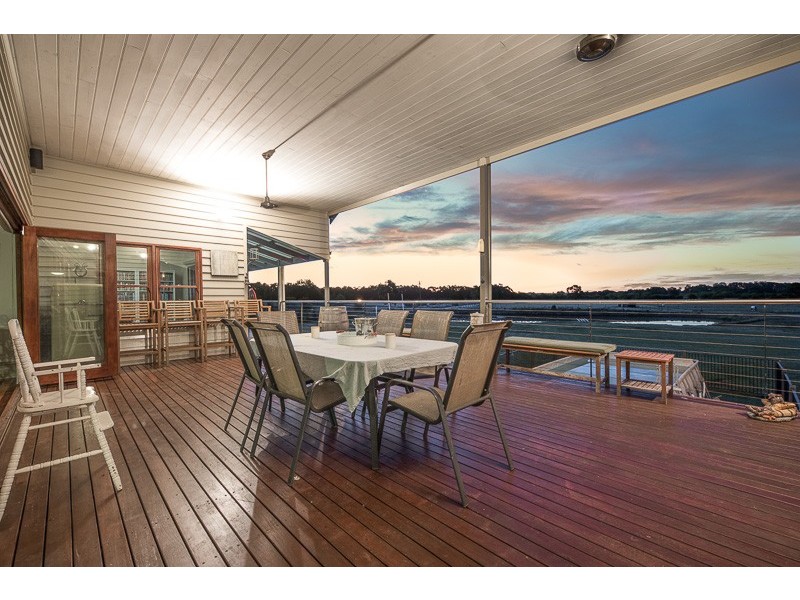 102 Donovans Road, Woodend VIC 3442