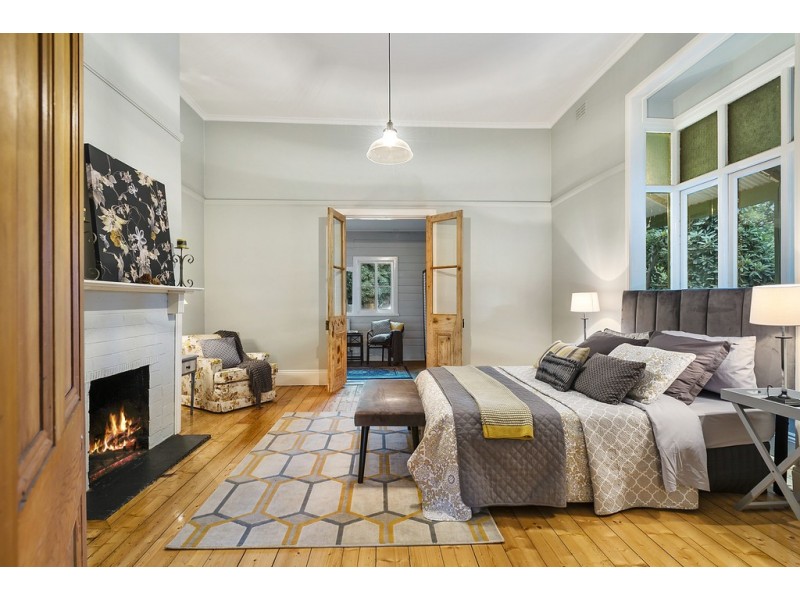 7 Noonan Grove, Woodend VIC 3442