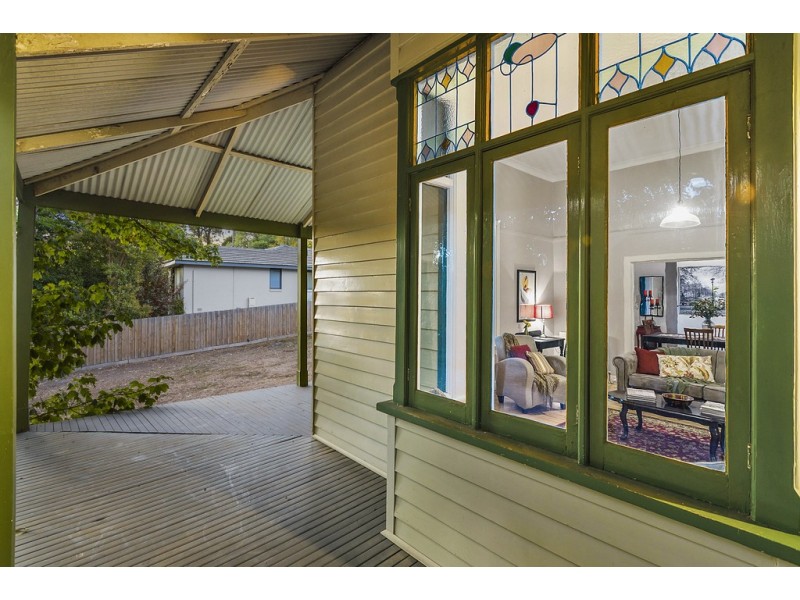 7 Noonan Grove, Woodend VIC 3442