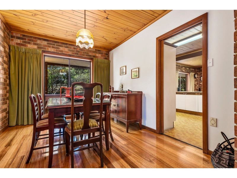 27 Yalonga Road, Woodend VIC 3442