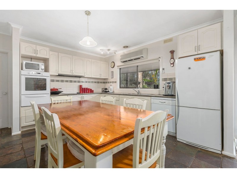 31 Bawden Road, Woodend VIC 3442