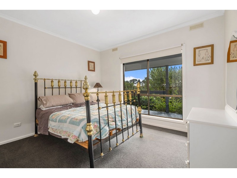 31 Bawden Road, Woodend VIC 3442