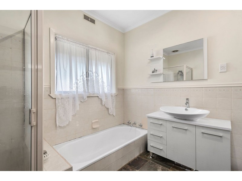 31 Bawden Road, Woodend VIC 3442