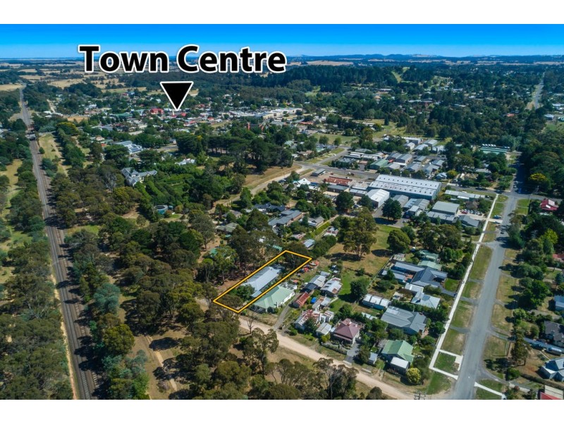 31 Bawden Road, Woodend VIC 3442