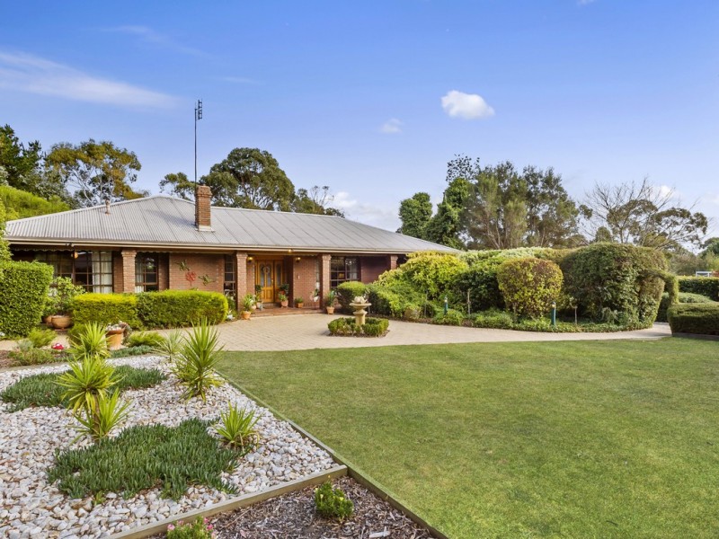 9 Timber Lane, Woodend VIC 3442