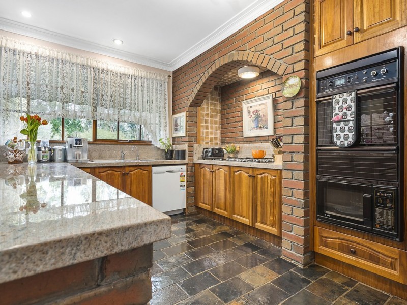 9 Timber Lane, Woodend VIC 3442