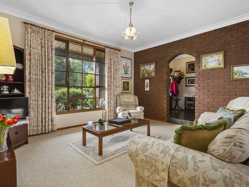 9 Timber Lane, Woodend VIC 3442