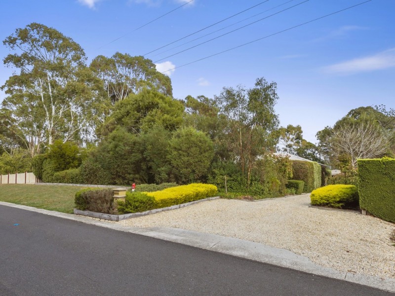 9 Timber Lane, Woodend VIC 3442