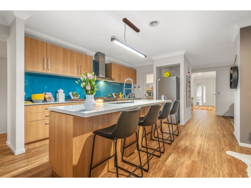 35 Washington Lane, Woodend VIC 3442