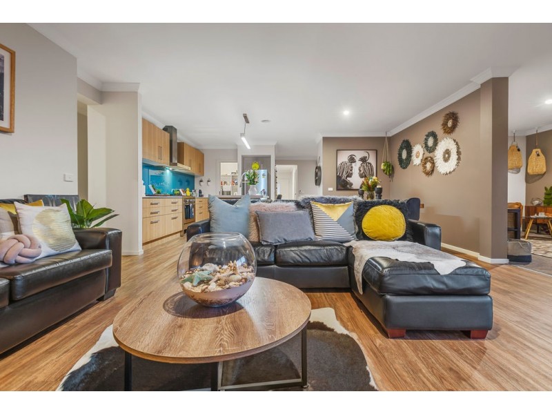 35 Washington Lane, Woodend VIC 3442