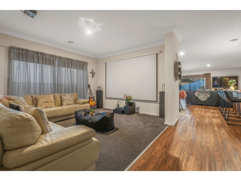 35 Washington Lane, Woodend VIC 3442