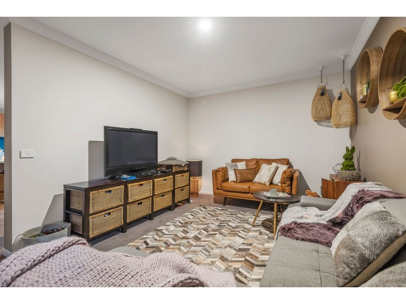 35 Washington Lane, Woodend VIC 3442