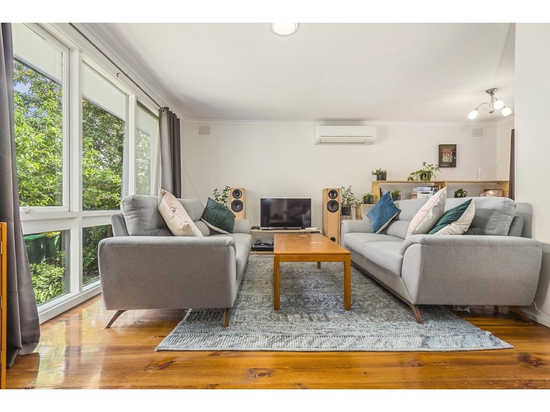 9 Noonan Grove, Woodend VIC 3442