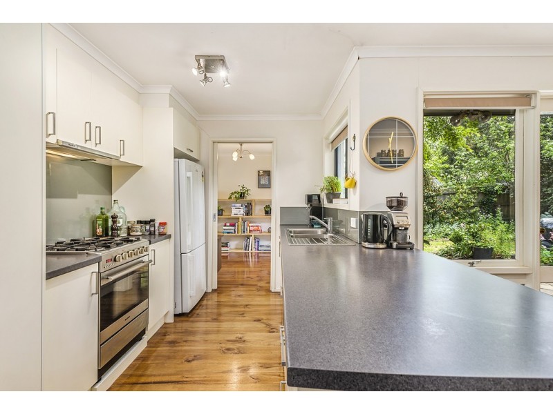 9 Noonan Grove, Woodend VIC 3442