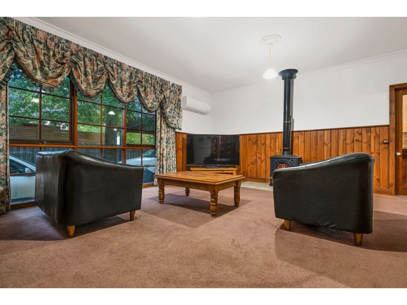 9A Collier Street, Woodend VIC 3442