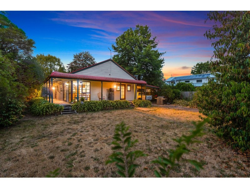 9A Collier Street, Woodend VIC 3442