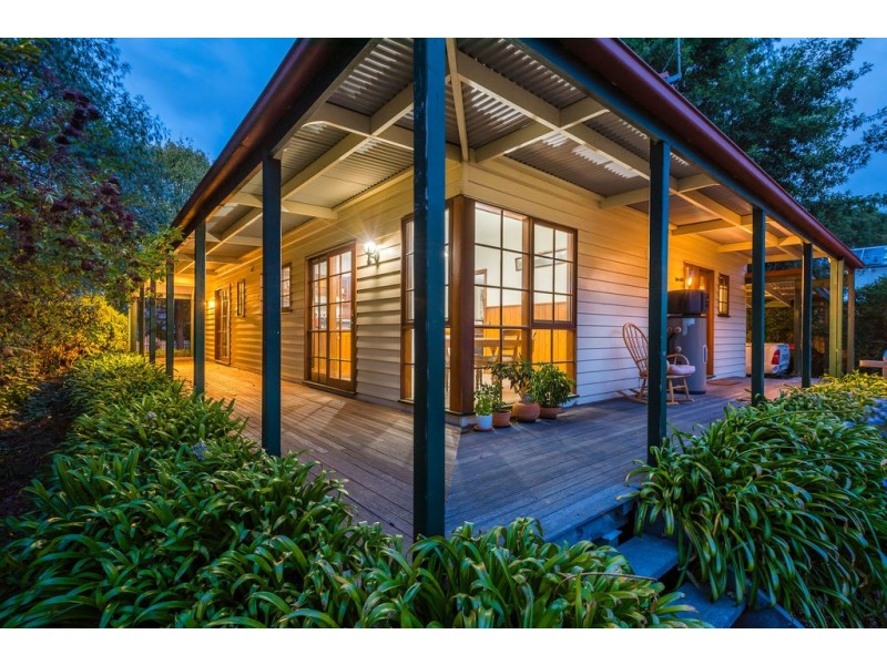 9A Collier Street, Woodend VIC 3442