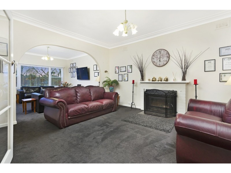 50 Urquhart Street, Woodend VIC 3442