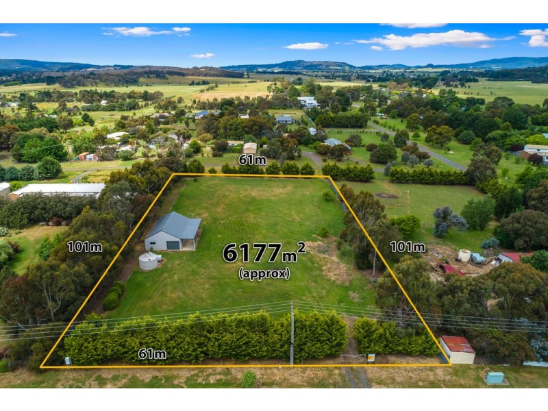 8 Ebden Street, Carlsruhe VIC 3442