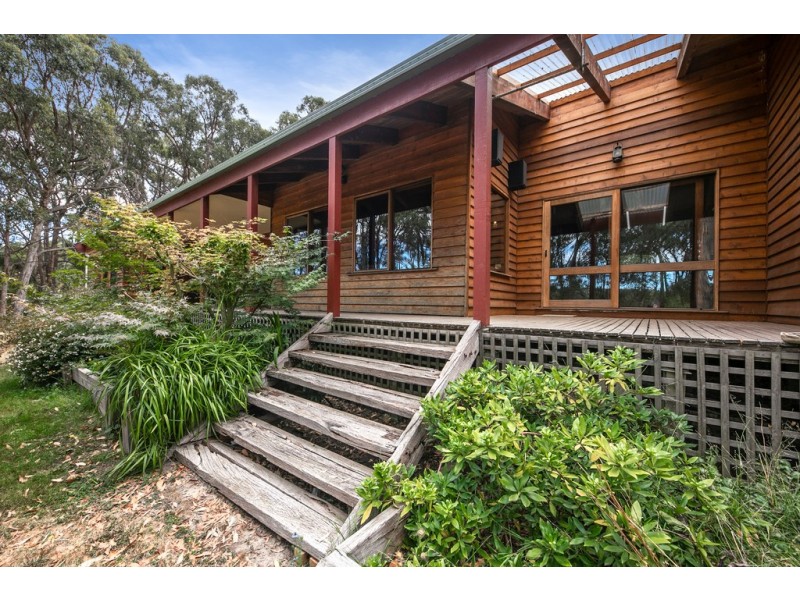 1002 Blackforest Drive, Woodend VIC 3442