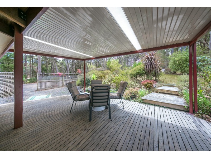 1002 Blackforest Drive, Woodend VIC 3442