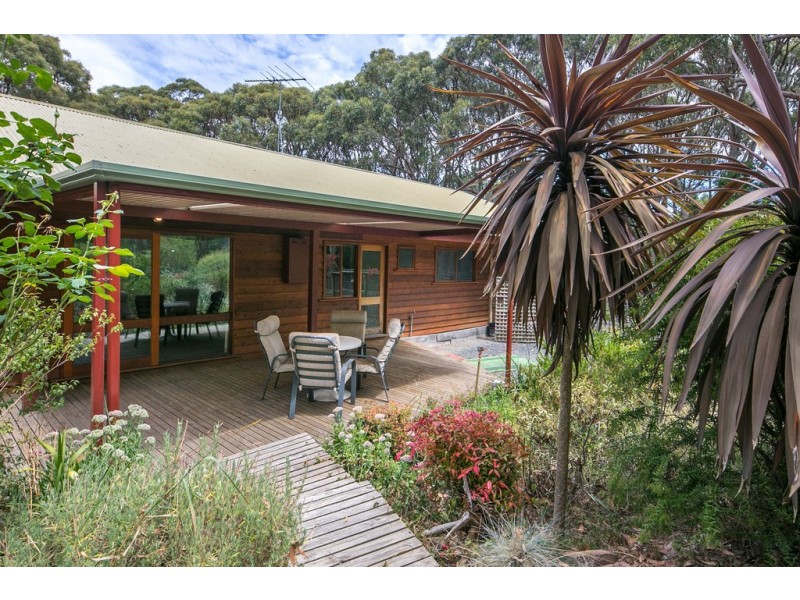 1002 Blackforest Drive, Woodend VIC 3442
