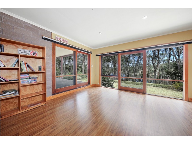 1002 Blackforest Drive, Woodend VIC 3442