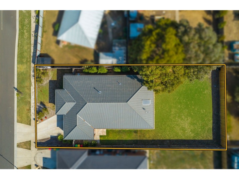 42 Tree Change Way, Woodend VIC 3442