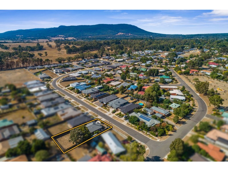 42 Tree Change Way, Woodend VIC 3442