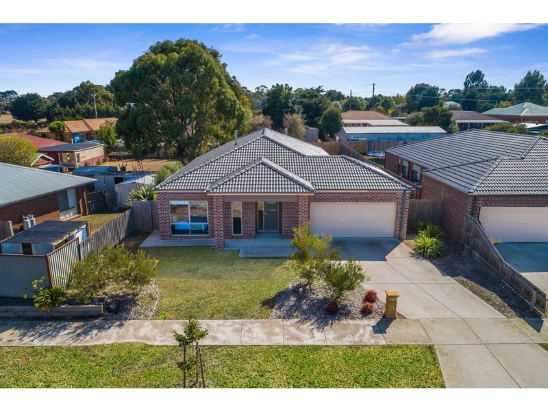 42 Tree Change Way, Woodend VIC 3442